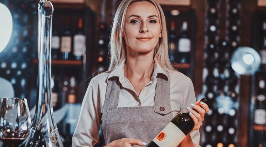 waitress-general-managers-guide-factors-impacting-property-insurance