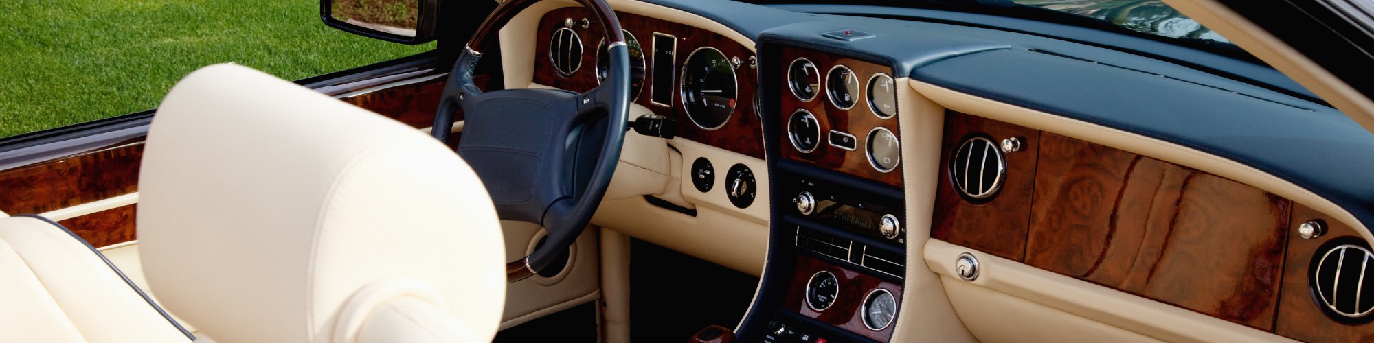Prestige car insurance luxury vehicle European sports car
