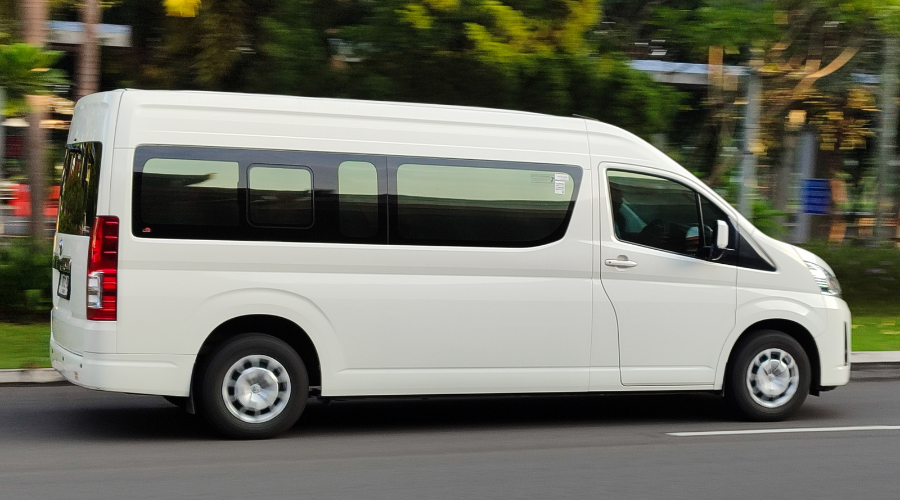Queensland-Courtesy-Bus-Safety-Laws-What-Clubs-Need-to-Know